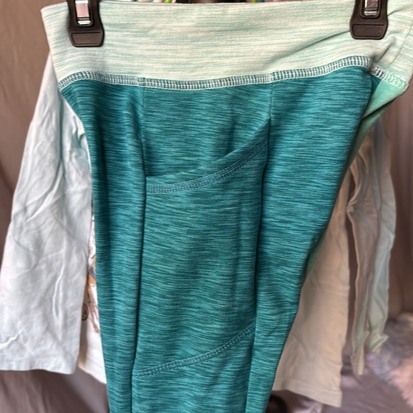 Green leggings - Picture 2 of 4